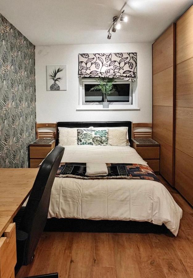 Studio Apartment 351 Ladbroke Grove, London W10 6Ha Экстерьер фото